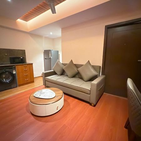 Park Avenue Hotel & Apartments Trichy Tiruchirappalli Екстериор снимка