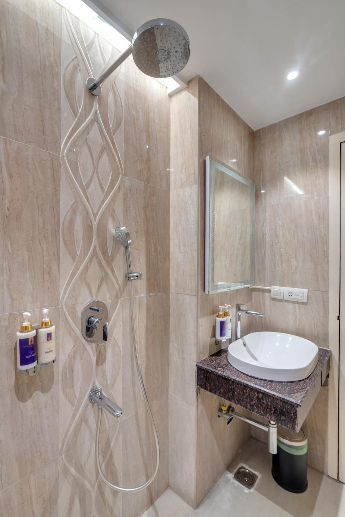 Park Avenue Hotel & Apartments Trichy Tiruchirappalli Екстериор снимка