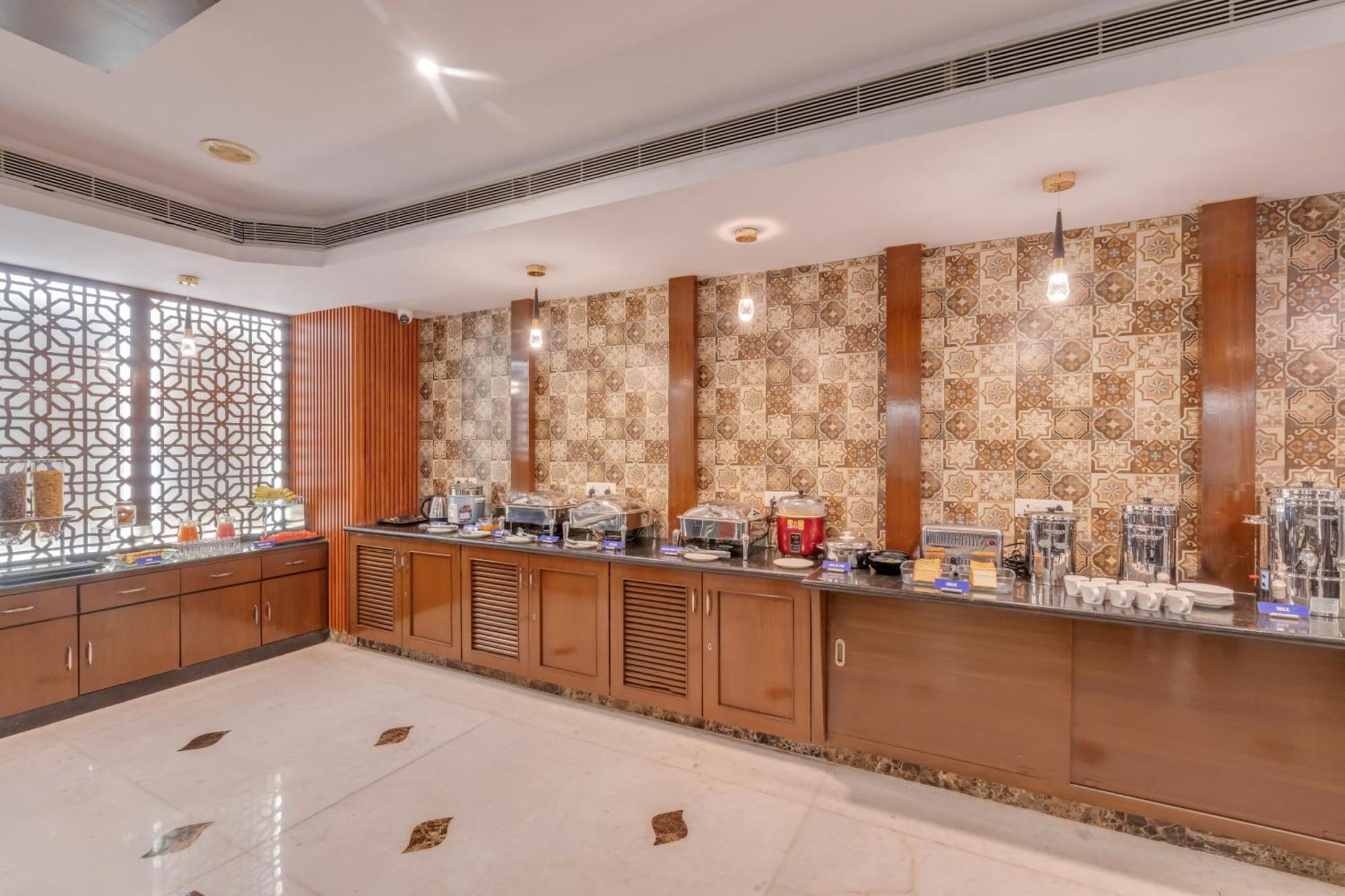 Park Avenue Hotel & Apartments Trichy Tiruchirappalli Екстериор снимка
