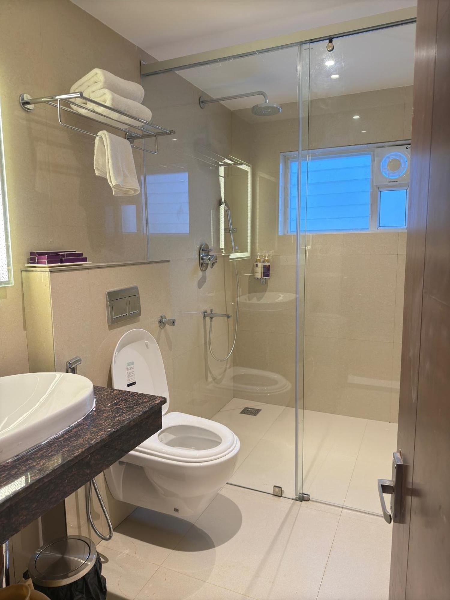 Park Avenue Hotel & Apartments Trichy Tiruchirappalli Екстериор снимка